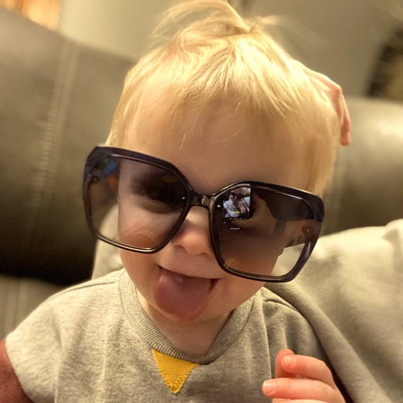 Meet your Posher, Allie - Picture 1 of 1